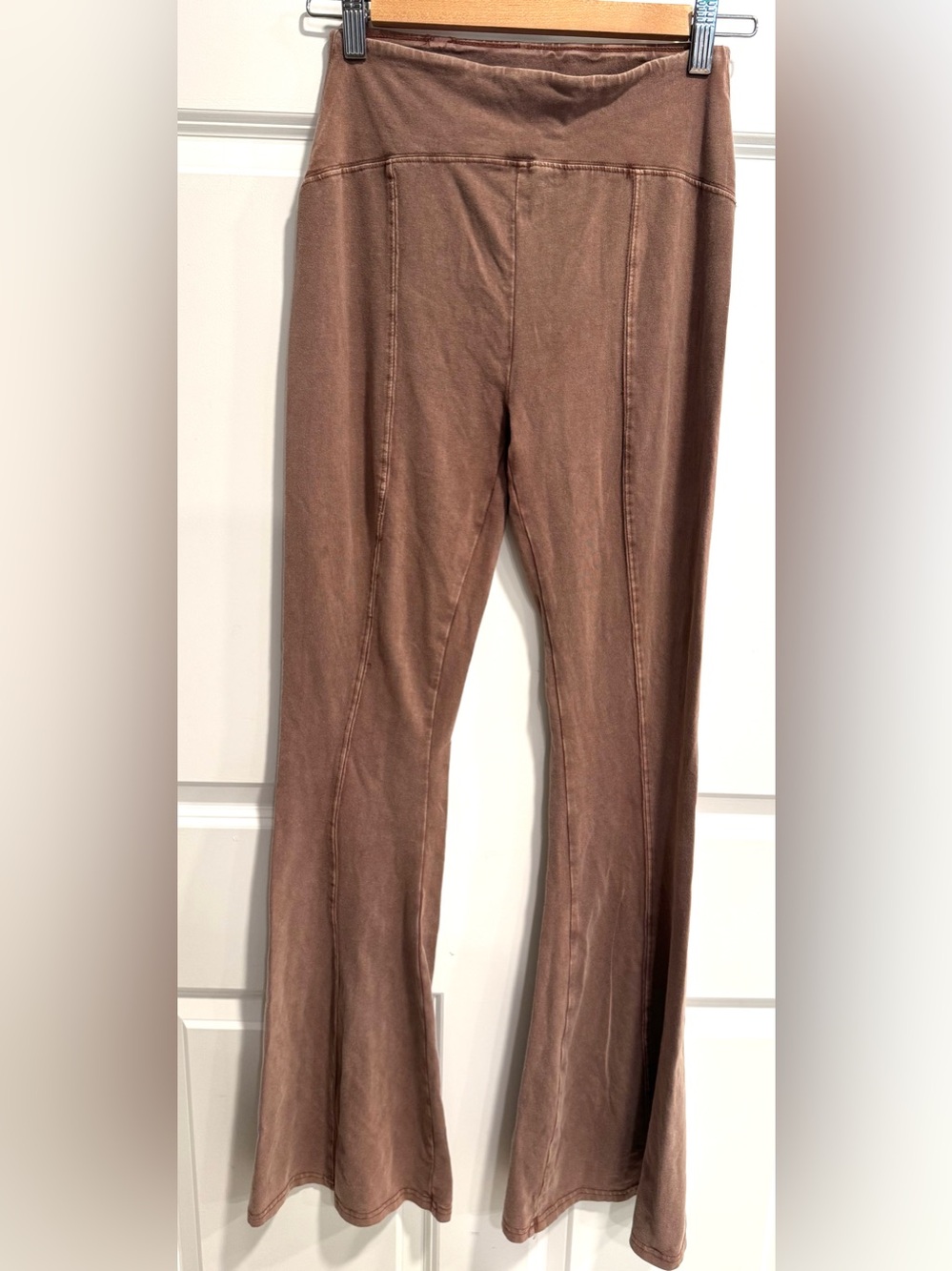 Urban Outfitters Out From Under Aria seamed flare leg pants - Picture 2 of 5
